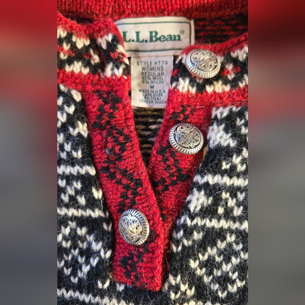 L.L. Bean Henley Wool Sweater Medium - Picture 3 of 5